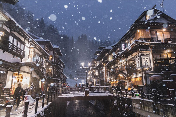 一度は見てみたい冬の絶景ランキング！ ～オホーツク海の流氷や白川郷の雪景色など。阪急交通社がアンケート結果を公開～