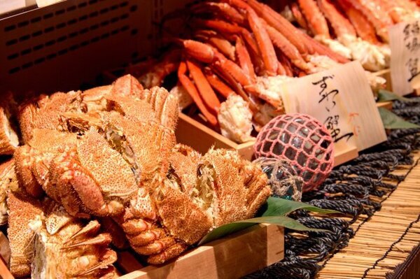 【北海道ホテル＆リゾート】予約必至！北海道の贅を食べ尽くす「ススキノデパート」三大蟹・焼肉・海鮮・北海道B級グルメもぜ～んぶ食べ放題！