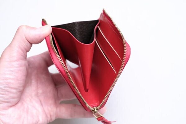 大阪の革工房「Munekawa」がクリスマスプレゼントに人気のミニ財布「Cram」の限定版商品などを取り揃えたPOP UP SHOPを12月25日まで開催