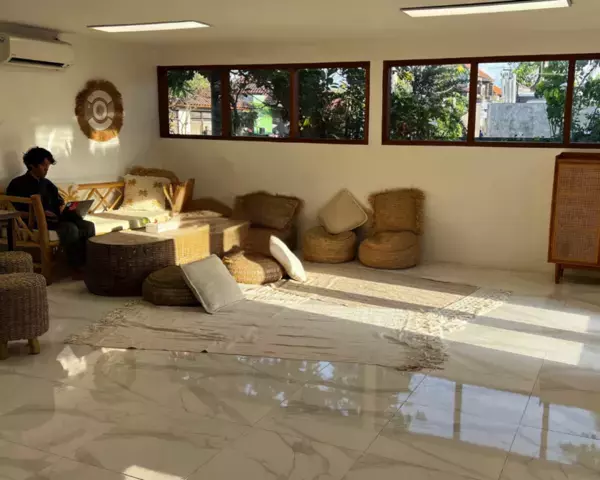 株式会社StandStart、バリ島語学学校「バリリンガル」と日本総代理店契約を締結　12月19日よりプログラム販売開始