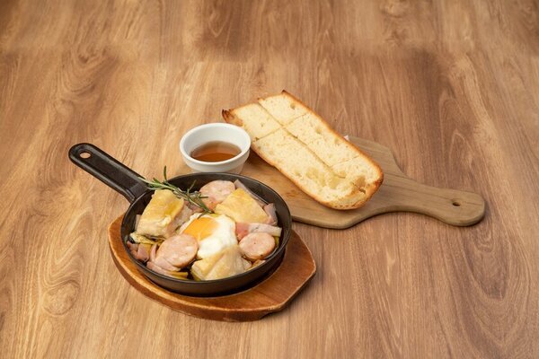 「沖縄・奄美のきびオリゴ」がレストランとコラボ！“お肉”で腸活できるメニューを12/28まで東京・全6店舗にて提供