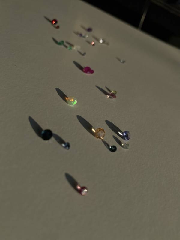 1万通りから選べる「セミオーダー天然石リング」の販売を開始　現代の生きづらさを感じている女性に向けた“私だけのお守りリング”