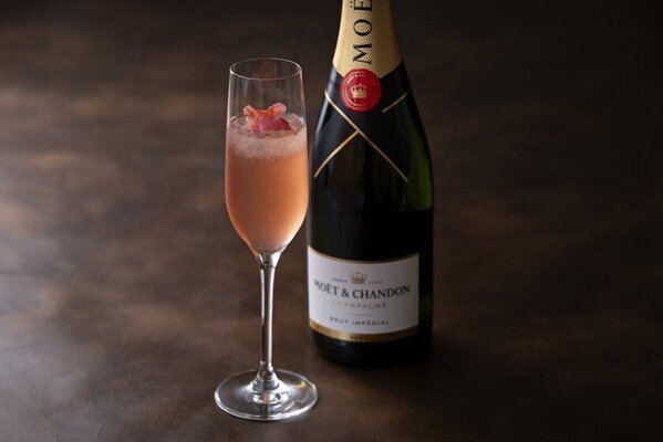 ミュシャ作品をイメージしたランチコースを提供！「ANAクラウンプラザホテルグランコート名古屋」と「ミュシャ展」のコラボレーションが決定