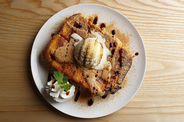 ELOISE's Cafe甲府店が光と風マーケットコート内に12月14日グランドオープン！