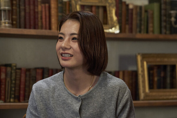 武田光司選手／ケイト・ロータス選手のサイングローブが当たる！共立美容外科の新春お年玉キャンペーンを12月16日より実施