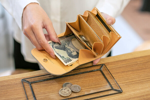 累計8万個以上販売！手作り革小物ブランド COTOCULの大人気ミニ財布が更に使いやすくなって登場