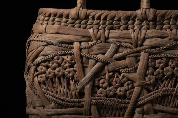 伝統技術×サステナビリティ　使い込むほどに風合いが増す、“山葡萄の蔓”で作る籠　CAMPFIREでの先行予約販売を12月13日開始