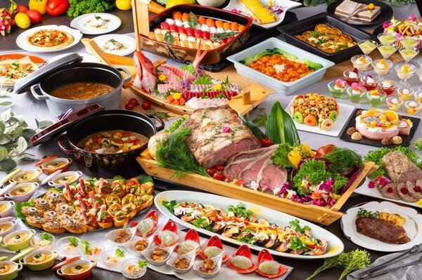 草津温泉“湯畑”目の前の老舗ホテルに2024年10月オープン！新ビュッフェダイニング「湯雲」の利用者が2ヶ月で1万人突破