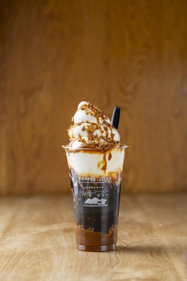 「大雄山線駅舎カフェ1の1」「小田原大雄山線駅舎プリン」　12月21日(土)から冬のスイーツフェア開催中