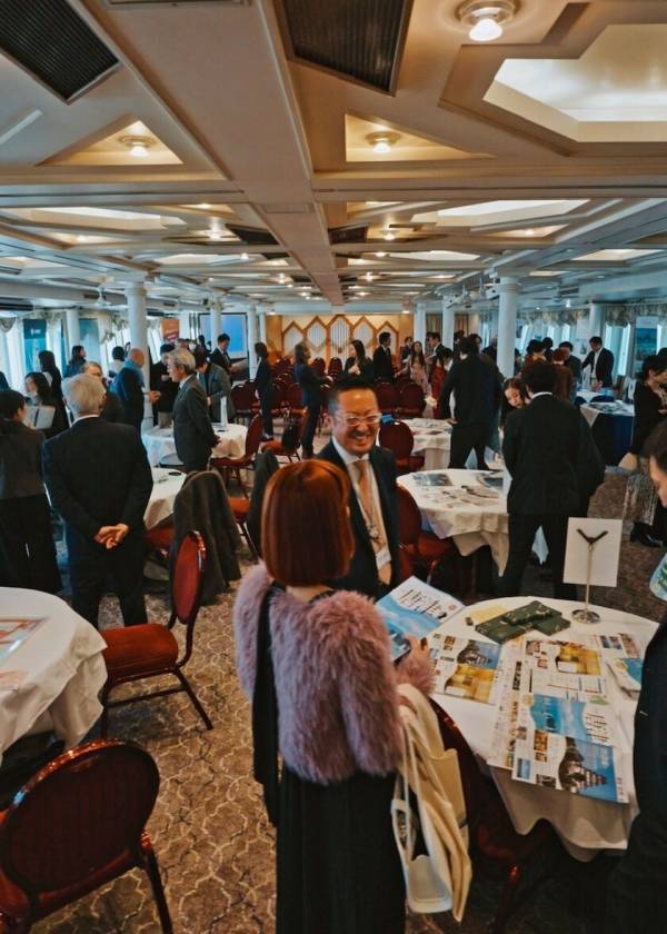 クルーズ会社とインフルエンサーが一堂に会する「クルーズイズム・パートナーズ謝恩クリスマスパーティー2024」を12/10に開催