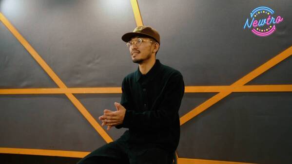 「感情は入れつつも肩の力を抜いて歌ったところが僕らしさを出せたところ」稲垣潤一へのリスペクトを込めて「クリスマスキャロルの頃には」をリバイバル！Swagckyのインタビュー映像公開！