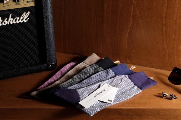 “足元の感性を呼び覚ます”紳士向け靴下ブランド「ide homme (イデ・オム)」がポップアップを開催！