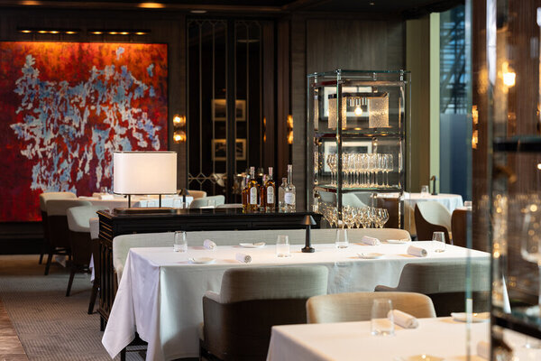 タイの首都で洗練されたイタリアンを味わえる極上のファインダイニング体験　名シェフと提携しホテル「デュシタニ・バンコク」にオープン