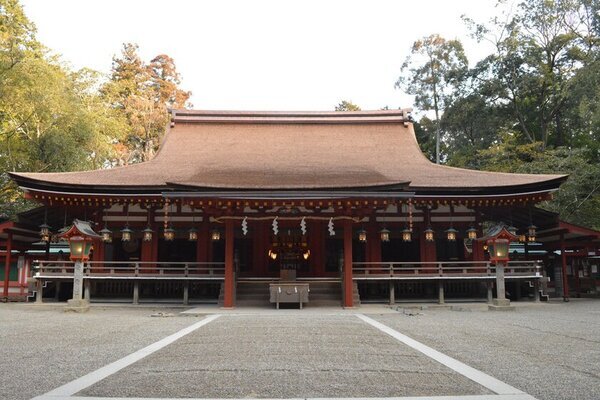 神剣フツノミタマ顕現150周年記念　特別展「石上神宮と御剣」2025年5月14日(水)～5月20日(火)石上神宮・参集殿にて開催