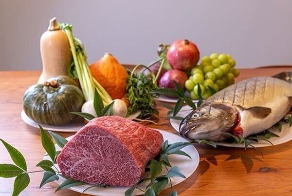 河口湖で唯一の湖上レストラン、河口湖冬花火が満喫できる『冬花火スペシャルプラン』の予約受付開始！