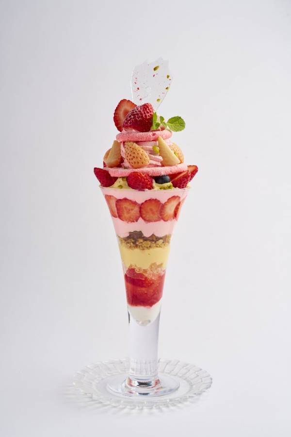 〈期間限定！エキナカで楽しむ本格スイーツ〉西船橋駅直結「カフェドルセット」冬の味覚を味わえる『いちごスイーツ』フェアを期間限定でスタート