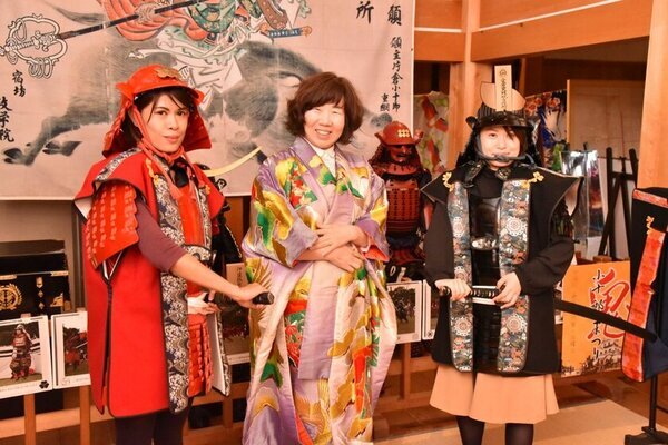 冬の感動体験！宮城県でしか体験できない唯一無二の感動体験特集　みやぎ蔵王御釜ツアーや、えぼし雪上花火大会が開催！