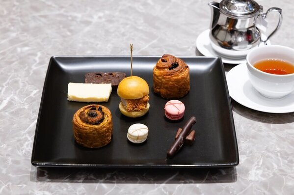 HERALBONY Art Prize 2024｜JR東日本賞『岩瀬俊一展 ARTS＆MEETS』をアトレ4店にて2/1(土)より順次開催！！