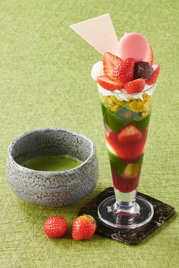 京都・伊藤久右衛門 宇治抹茶×いちごフェア開催！「いちご抹茶パフェ＆スイーツプレート」1月10日提供開始