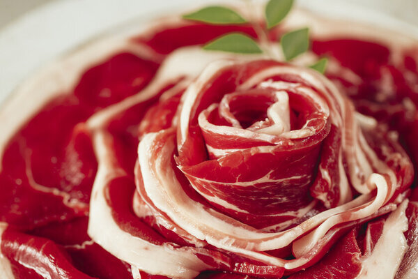 東条湖を眺む～大自然の中で1日1組限定のプライベートサウナルームが「GLAMP CABIN 東条湖・丹波篠山」に新登場！