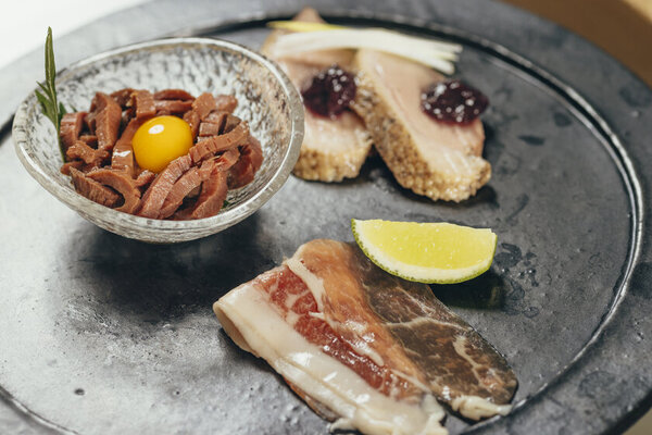 東条湖を眺む～大自然の中で1日1組限定のプライベートサウナルームが「GLAMP CABIN 東条湖・丹波篠山」に新登場！