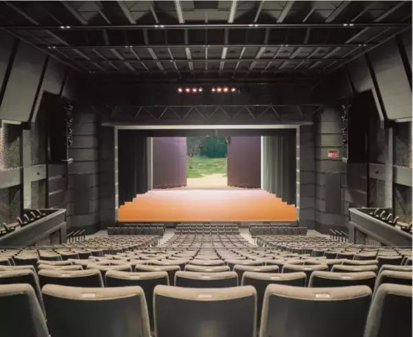 令和6年能登半島地震復興祈念舞台劇「まつとおね」W主演 吉岡里帆・蓮佛美沙子『能登演劇堂』にて開催！