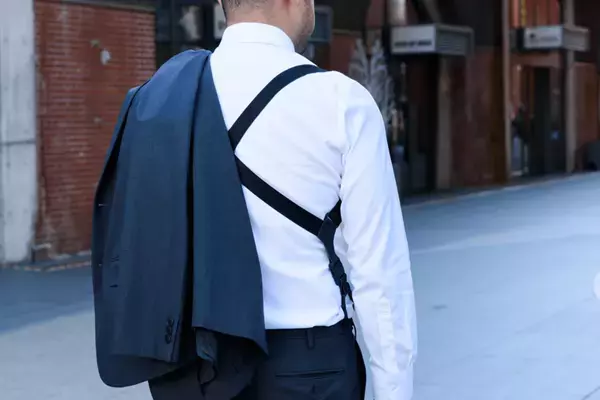 「カチッ」と瞬間ロック！ 3WAY＆体型フリーなホルスター型国産サスペンダー　クラウドファンディングで展開中