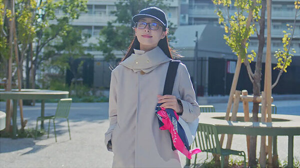 急な温度変化による寒暖差アレルギーが急増　寒くなると自動で膨らみ、暖かくなると元に戻るコートが大人気