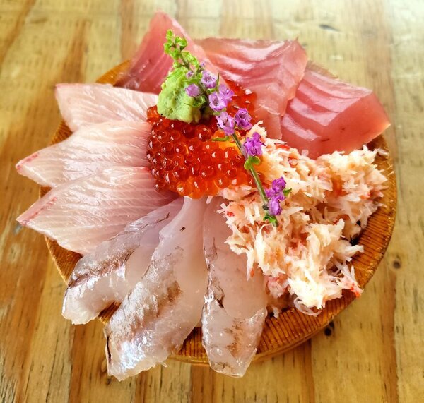 《漁港の駅TOTOCO小田原》能登半島を応援！！「寒ぶりメニュー」を1月14日より期間限定で販売スタート