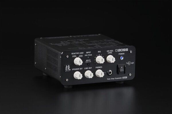 真空管ギター・アンプの活用の場を広げるコンパクトなロード・ボックスを発売