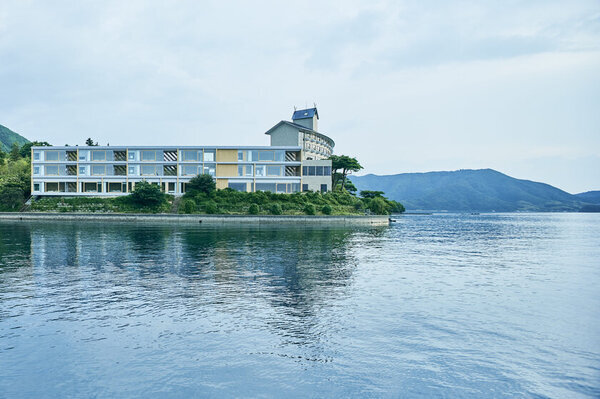 隠岐諸島にて、泊まれるジオ拠点「Entô」と隠岐ゲートウェイ「隠岐プラザホテル」が連携協定締結