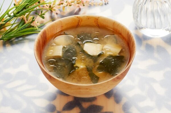 長期休み明けは、「脂肪肝リスク」に要注意　～健康診断までに知っておきたい、肝機能を保護するMCTオイルの可能性～　中村康宏先生のインタビュー記事を公開