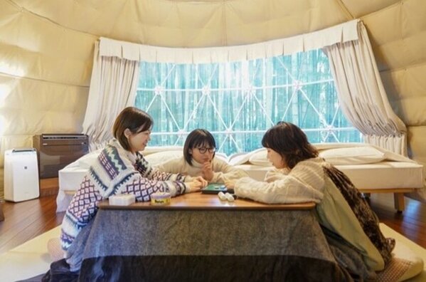 動物園×グランピングの『THE BAMBOO FOREST』が「U25・学割プラン」を3月31日チェックイン分まで予約受付