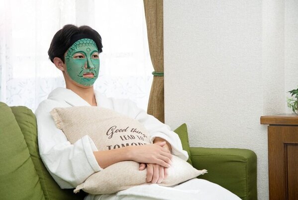 バレンタインギフトにも！金剛力士像みたいなたくましい顔になる「やまとcosmetic 米発酵液※配合 美容マスク」“すごみ顔ver”2月3日発売！