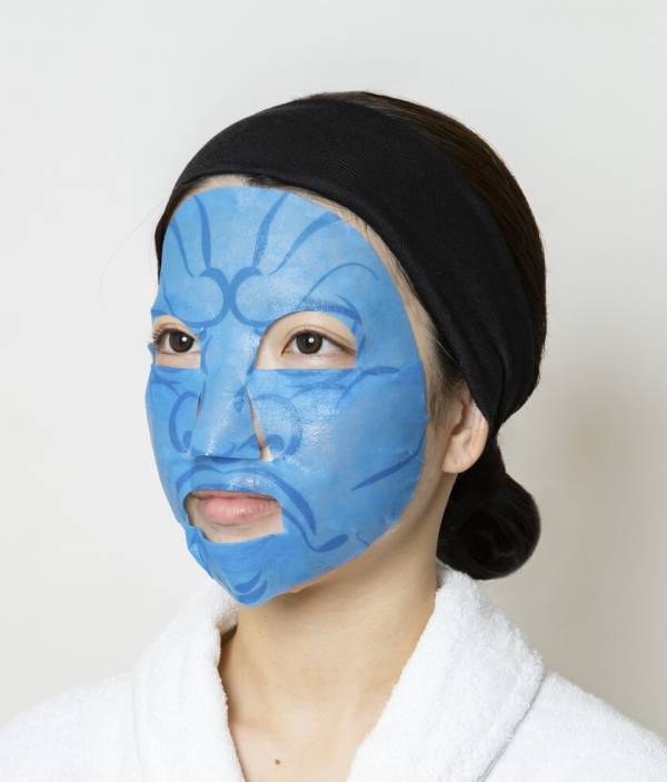 バレンタインギフトにも！金剛力士像みたいなたくましい顔になる「やまとcosmetic 米発酵液※配合 美容マスク」“すごみ顔ver”2月3日発売！