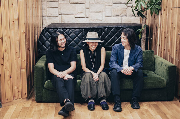 日本ジャズ界屈指の個性が生み出す無二のケミストリー！栗林すみれ・藤本一馬・須川崇志による『Tides of Blue』を2月26日に発売！