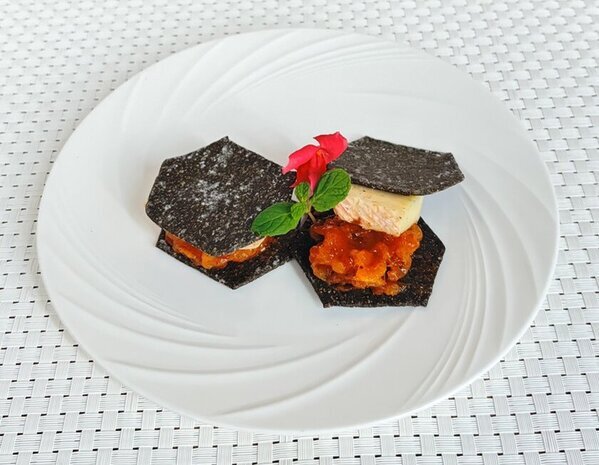 福島県伊達市発祥　“あんぽ柿”の魅力あふれる饗宴　都内レストランで「あんぽ柿」メニュー登場　2025年1月24日(金)～2月末(なくなり次第終了)