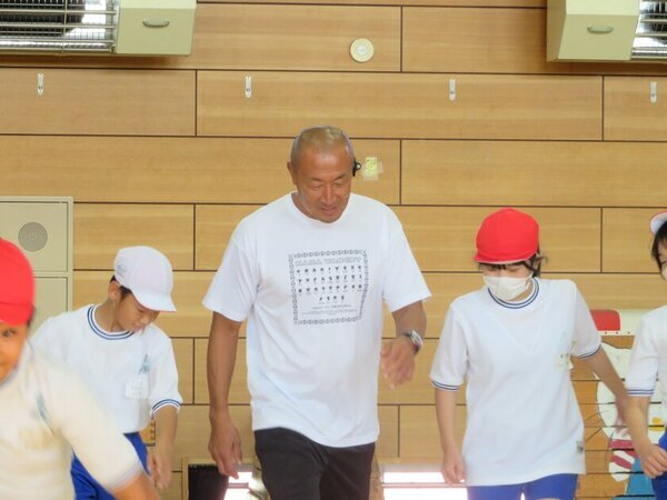 アスリートが「夢先生」としてみなさんの小学校にやって来ます！「ZOJIRUSHIユメセンサーキット2025」来年度の開催校募集！