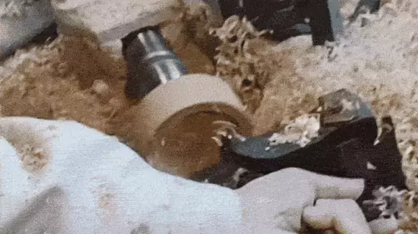 飯椀の重さは卵Lサイズ1個分 約68gで磁器茶碗の約1/3！毎日の家ごはんをおいしくする一生モノの育てる漆器「くらうる」がMakuakeにて先行販売開始