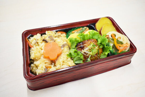 和洋女子大学×京成ストアの産学連携・地域貢献企画　「冬のお弁当」シリーズをリブレ京成の一部店舗にて販売