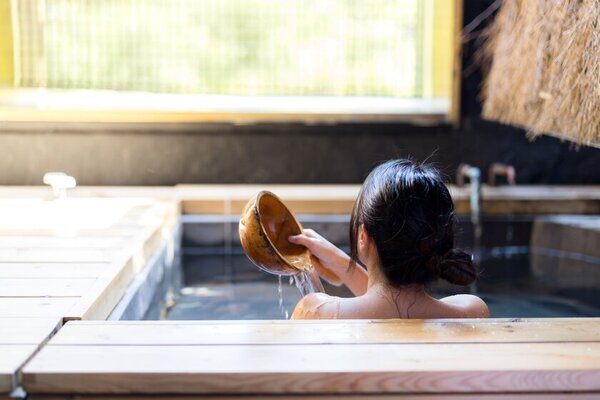 自宅のお風呂で温泉地のようなリラックスバスタイムが楽しめる「Earthiness Bath Set」　2025年1月に新パッケージで発売