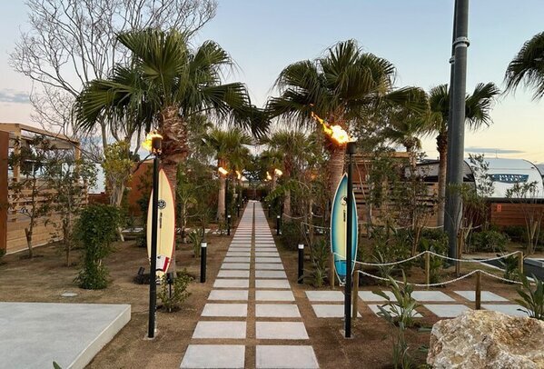 ハワイアンリゾート「Awaji Lanikai Square」2025年3月1日(土)グランドオープン！敷地内のグランピングトレーラー Lanikai(全6棟)は3棟が愛犬同伴で宿泊可能なドッグラン付！