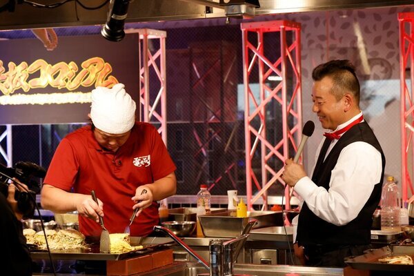 史上最強を競う『お好み焼き頂上決戦』が開幕！「鉄板コロシアム　第一回フリースタイルOKO選手権」2月1日午後3時から日本テレビ系列28局で全国放送