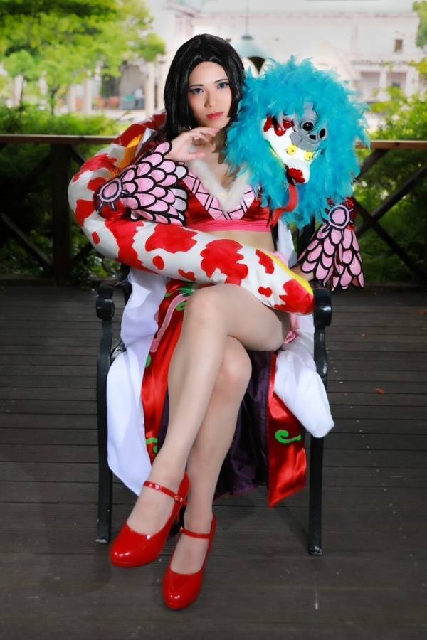 地域活性化をテーマに活動するコスプレイヤー「丹タキ」が「インフルエンサーAI」として登場！！