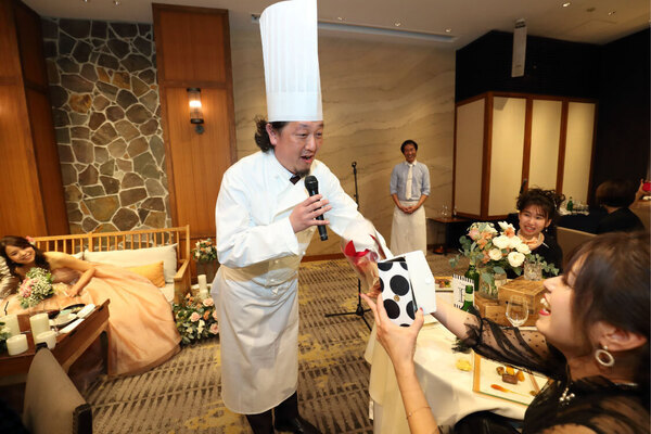 披露宴に感動と驚きを！シェフDeオペラで特別な演出