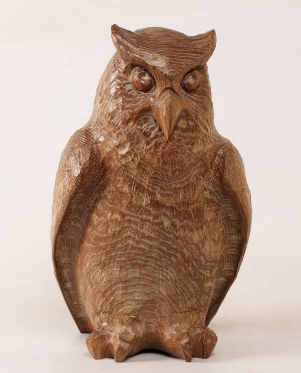 力強い伝統的な名品から癒されるキュートな作品まで木彫り熊約70体が集結「ほっかいどうの熊の木彫りまつり」を初開催