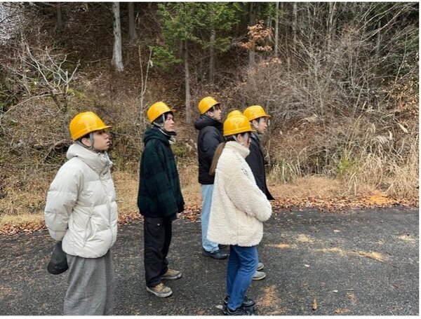 里山の木資源を活かすmozoの新たな2つの試み。木資源を食資源に活かすチョコレート・商業施設家具の展開を開始
