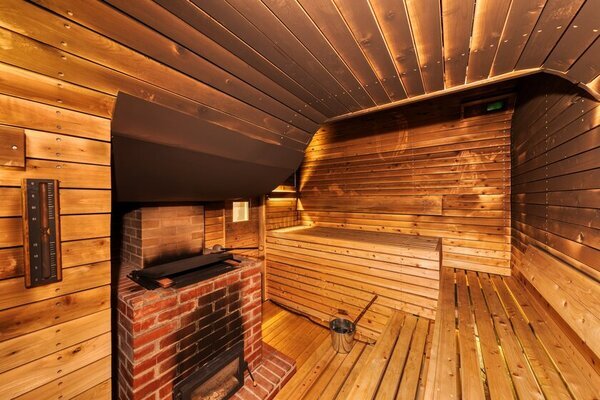 “関西初(*1)”京都・美山に「蓄熱式薪ストーブ」サウナを導入した1棟貸し古民家宿『Earthing MIYAMA』がオープン！