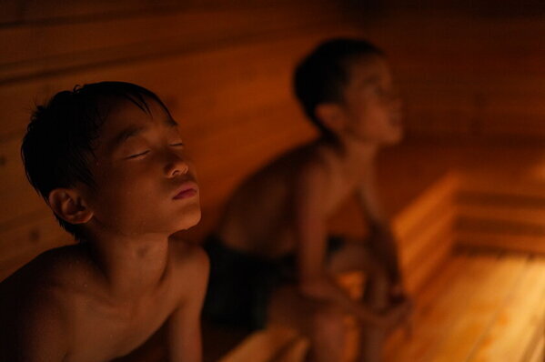 “関西初(*1)”京都・美山に「蓄熱式薪ストーブ」サウナを導入した1棟貸し古民家宿『Earthing MIYAMA』がオープン！