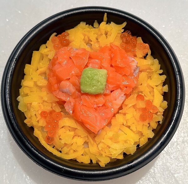 ＼バレンタイン季節限定のラブリーな海鮮丼／駿河湾沼津サービスエリア上下線「おさかな丼屋とと丸」テイクアウト海鮮丼発売